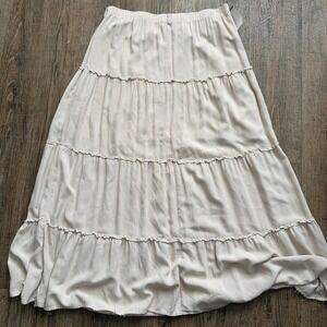 no comment NY-LA Cream Tiered Ruffle Midi Skirt